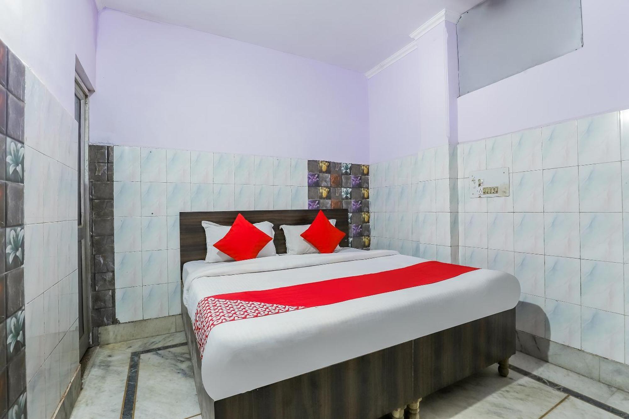 Oyo 69486 Royal Palace Δελχί Εξωτερικό φωτογραφία
